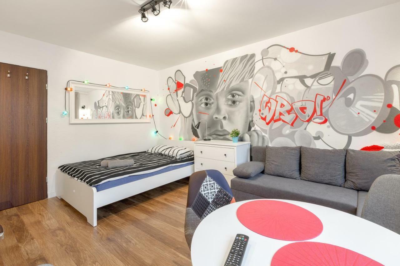 Lipstick House Rynek Apartment Wroclaw Exterior photo