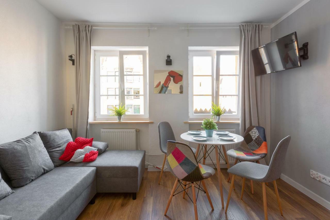 Lipstick House Rynek Apartment Wroclaw Exterior photo